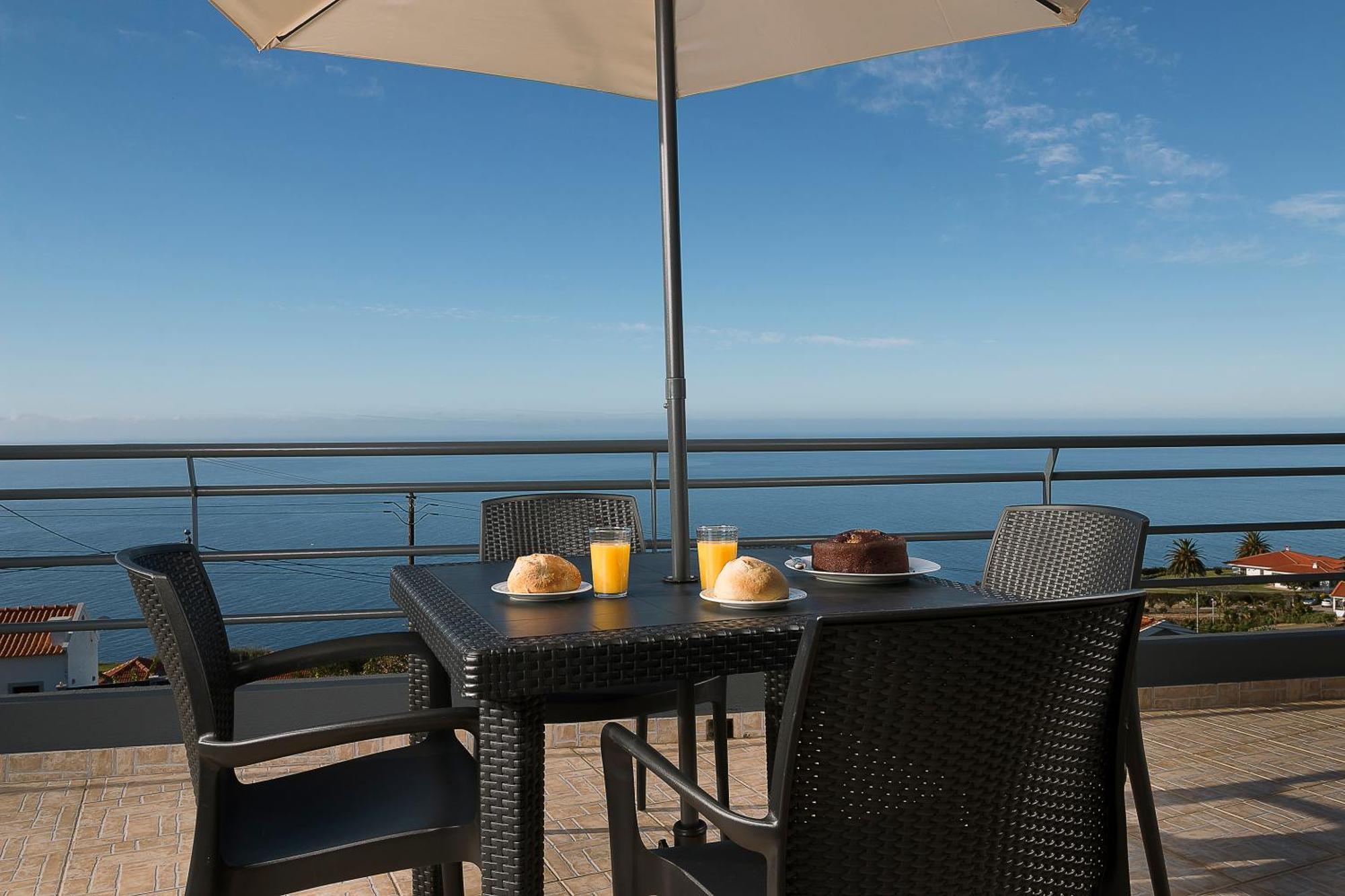 Welcome Home, With A Fantastic View, Sunrise & Sunsets Estreito Da Calheta エクステリア 写真